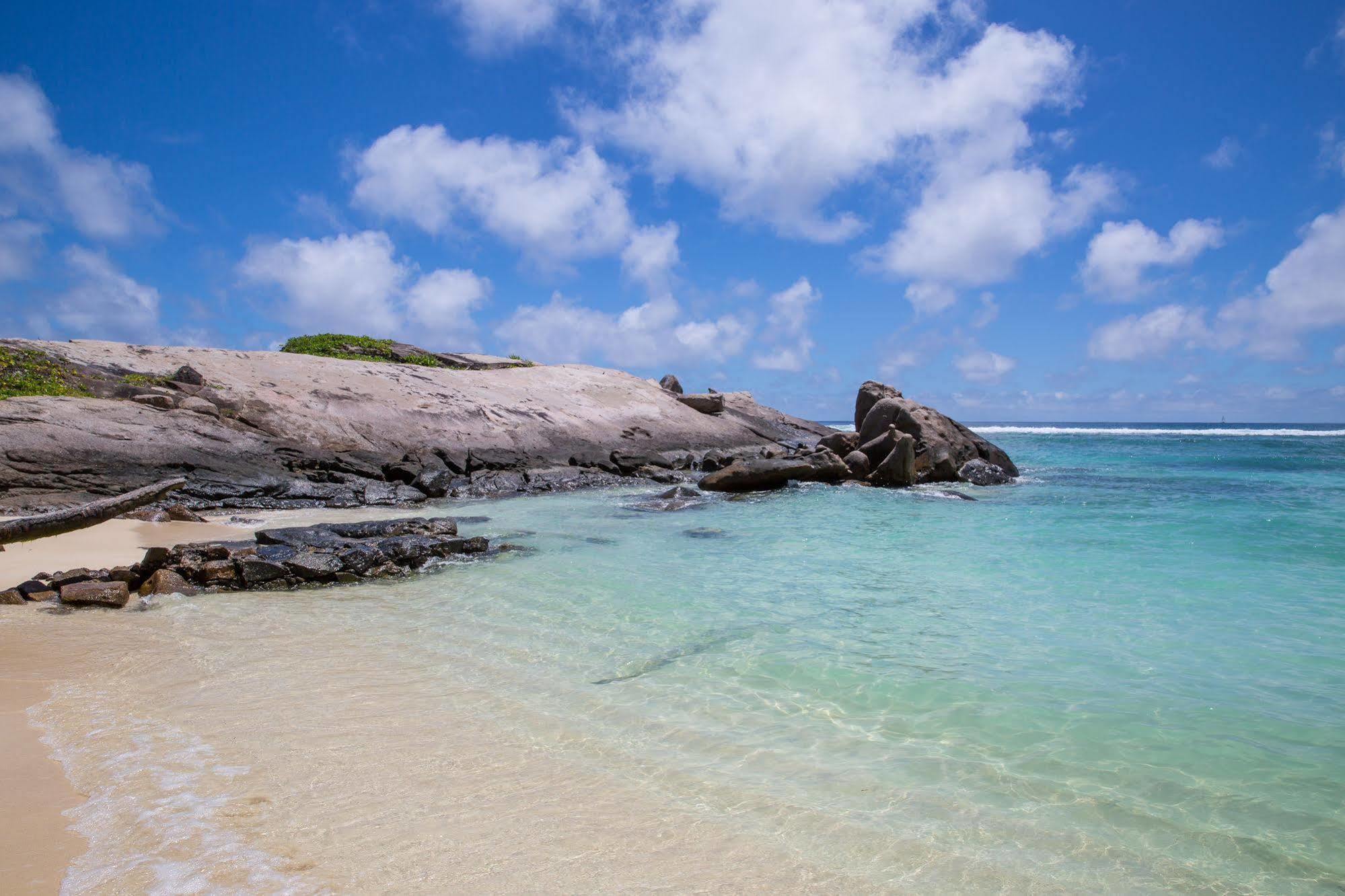 D'anse Forbans Selfcatering Chalet Takamaka